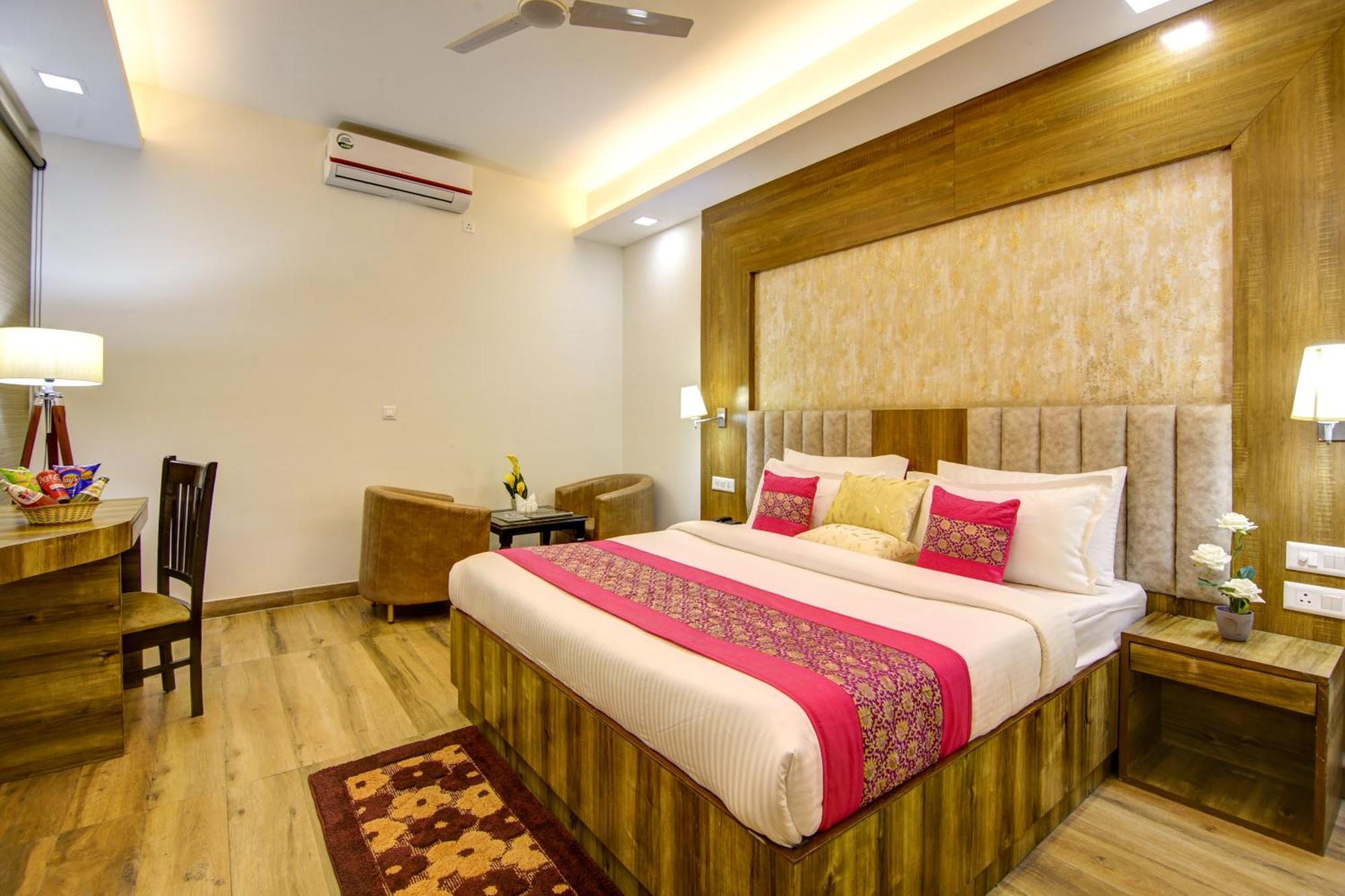 Hotel Prithvi-Raj Near Delhi Airport Neu-Delhi Exterior foto