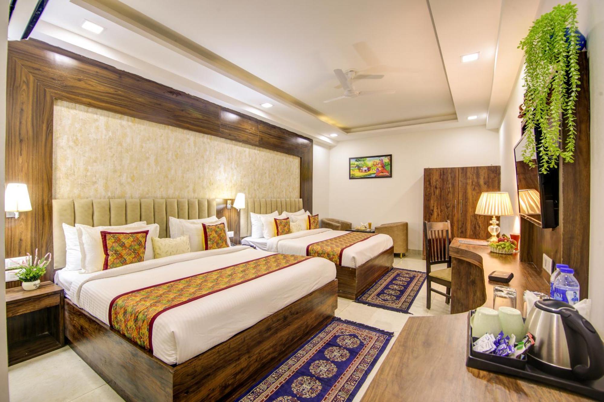 Hotel Prithvi-Raj Near Delhi Airport Neu-Delhi Exterior foto